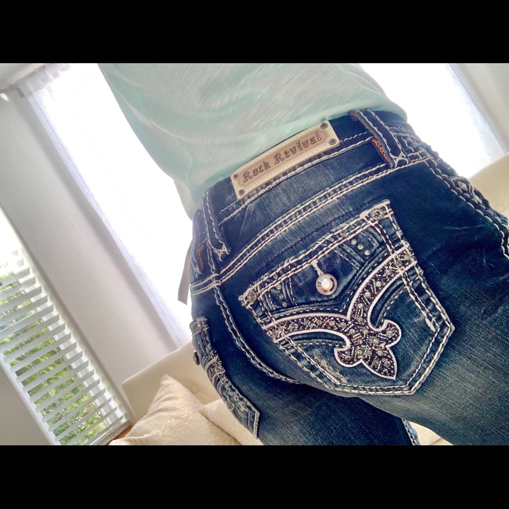 Sold NWT! NEW ADDITION ROCK REVIVAL SKINNY - Picture 1 of 8